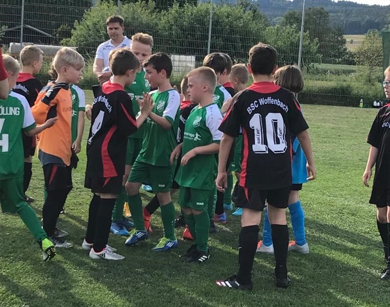 Sechs Tore im Derby: F-Jugend schlägt Woffenbach